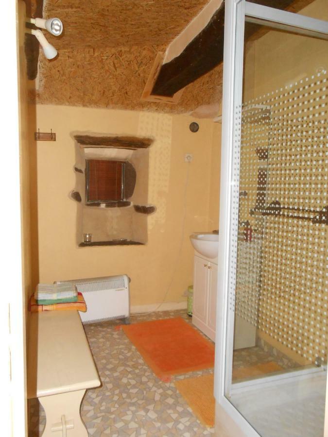 Chambre d'hôtes des Monts Saint-Izaire Extérieur photo